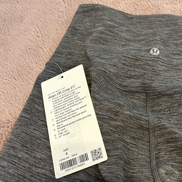 LULU ALIGN CROPS - Picture 2 of 2